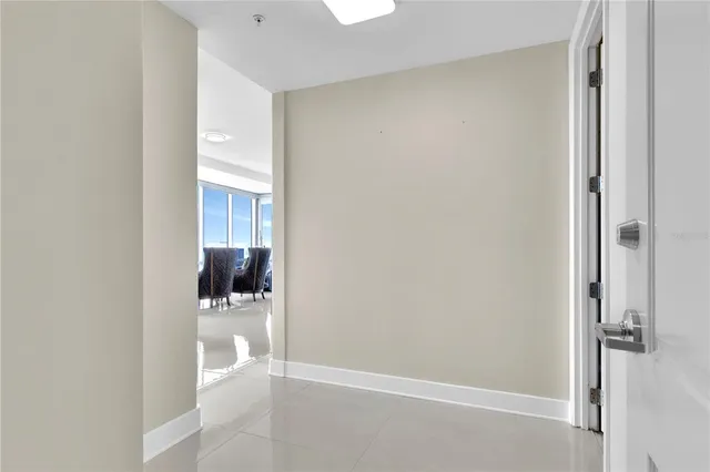 $7,500 | 150 East Robinson Street, Unit 2002, Orlando, FL 32801