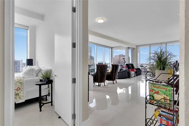 $7,500 | 150 East Robinson Street, Unit 2002, Orlando, FL 32801
