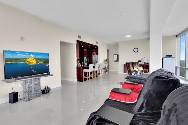 $7,500 | 150 East Robinson Street, Unit 2002, Orlando, FL 32801