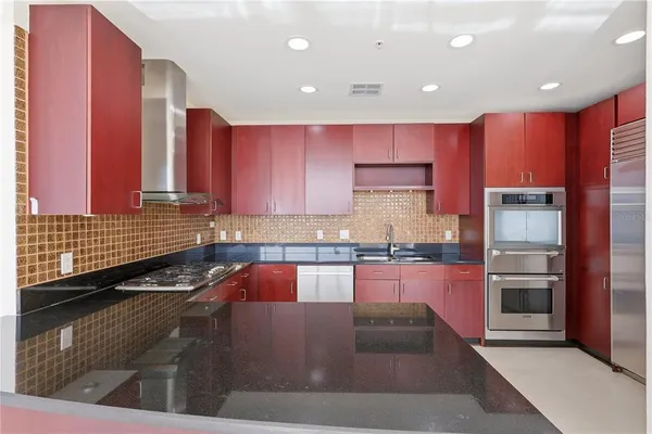 $7,500 | 150 East Robinson Street, Unit 2002, Orlando, FL 32801
