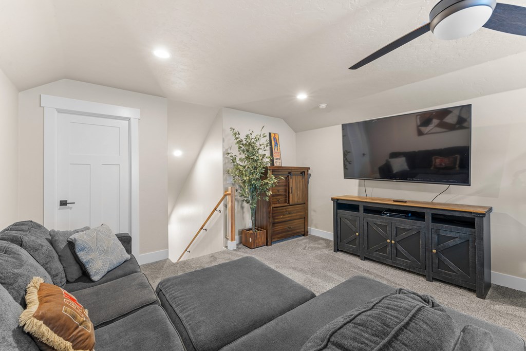 13124 Hawks Bay Road Donnelly, ID 83615 - Photo 33 of 50