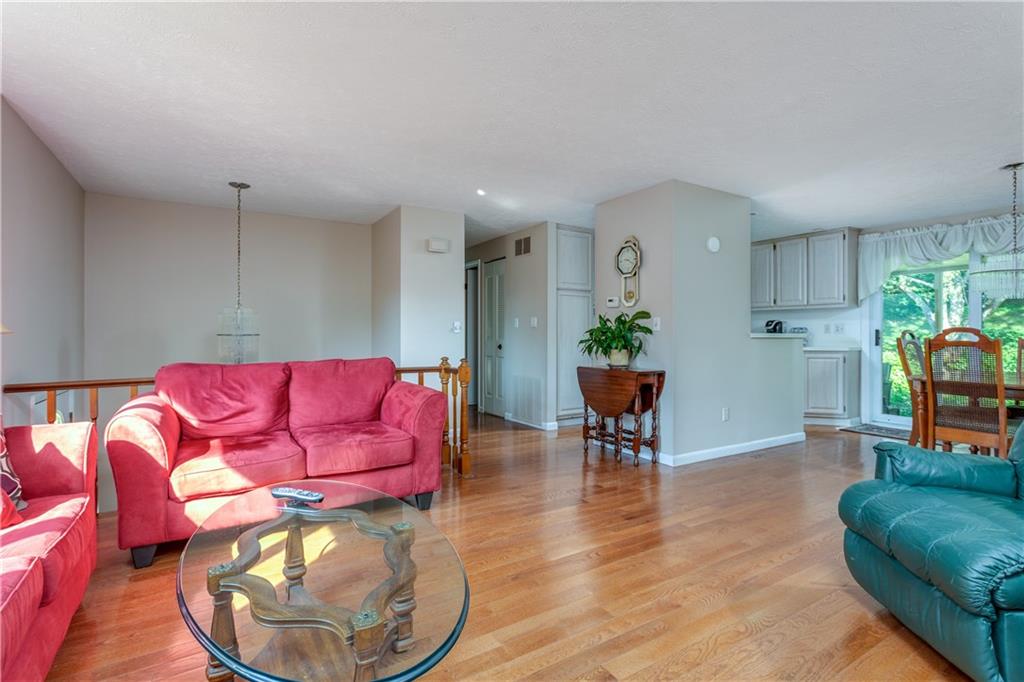 229 Partridge Run Road Gibsonia, PA 15044 - Photo 4 of 25 Gallery Image 4