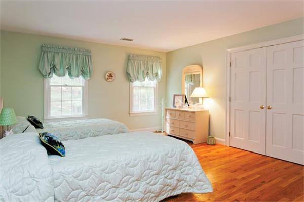 11 Warren Road Dedham, MA 02026 - Photo 11 of 15 Gallery Image 11