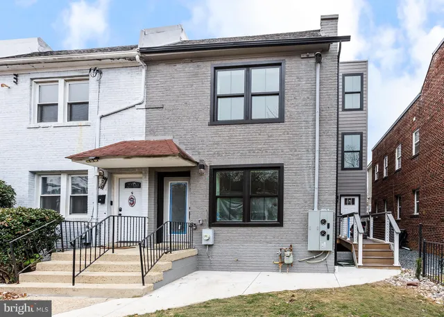 $1,100,000 | 5404 4th Street Northwest, Unit 2, Washington, DC 20011