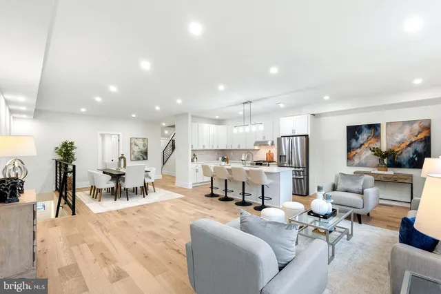 $1,100,000 | 5404 4th Street Northwest, Unit 2, Washington, DC 20011