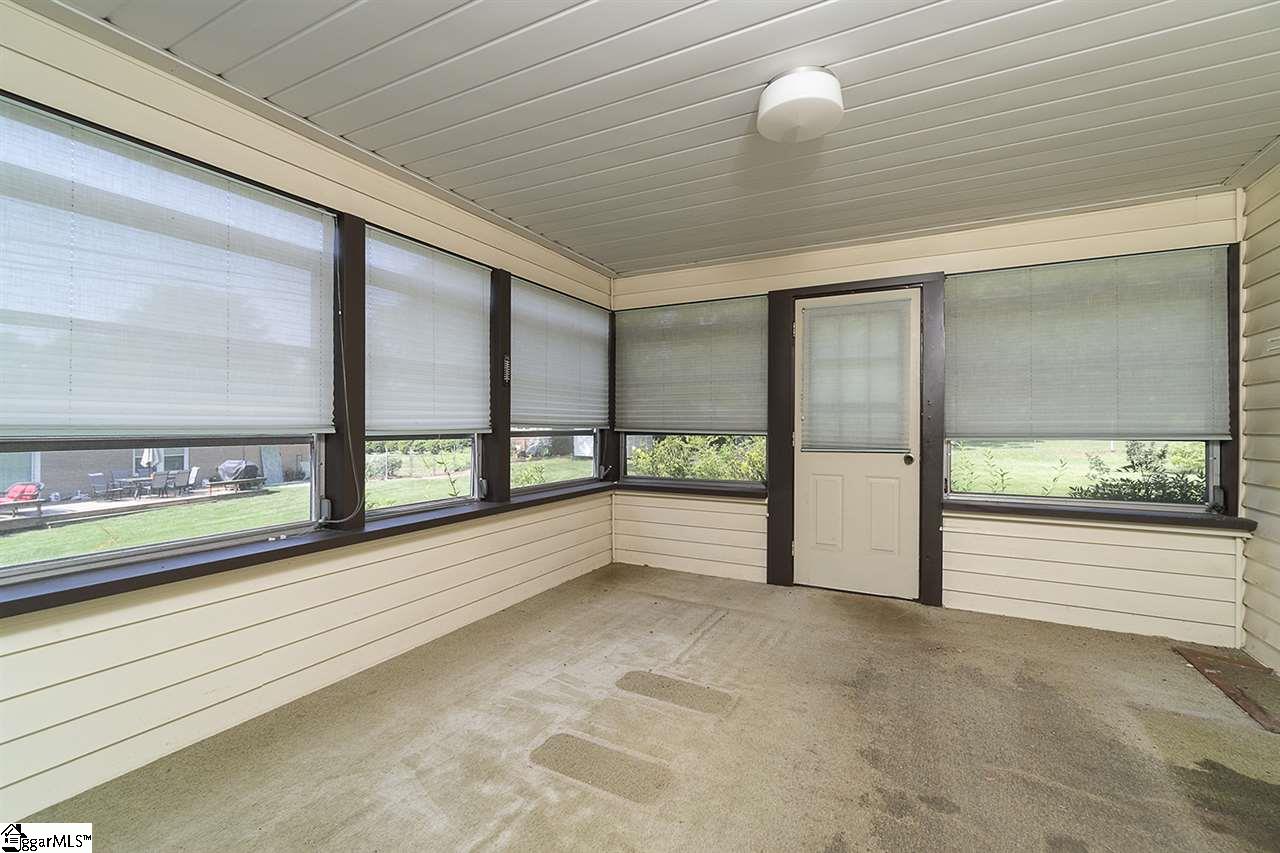 18 Sandringham Road Taylors, SC 29687 - Photo 16 of 36 Gallery Image 16