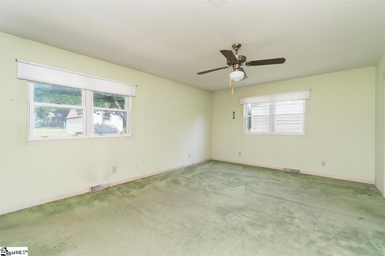 18 Sandringham Road Taylors, SC 29687 - Photo 19 of 36 Gallery Image 19