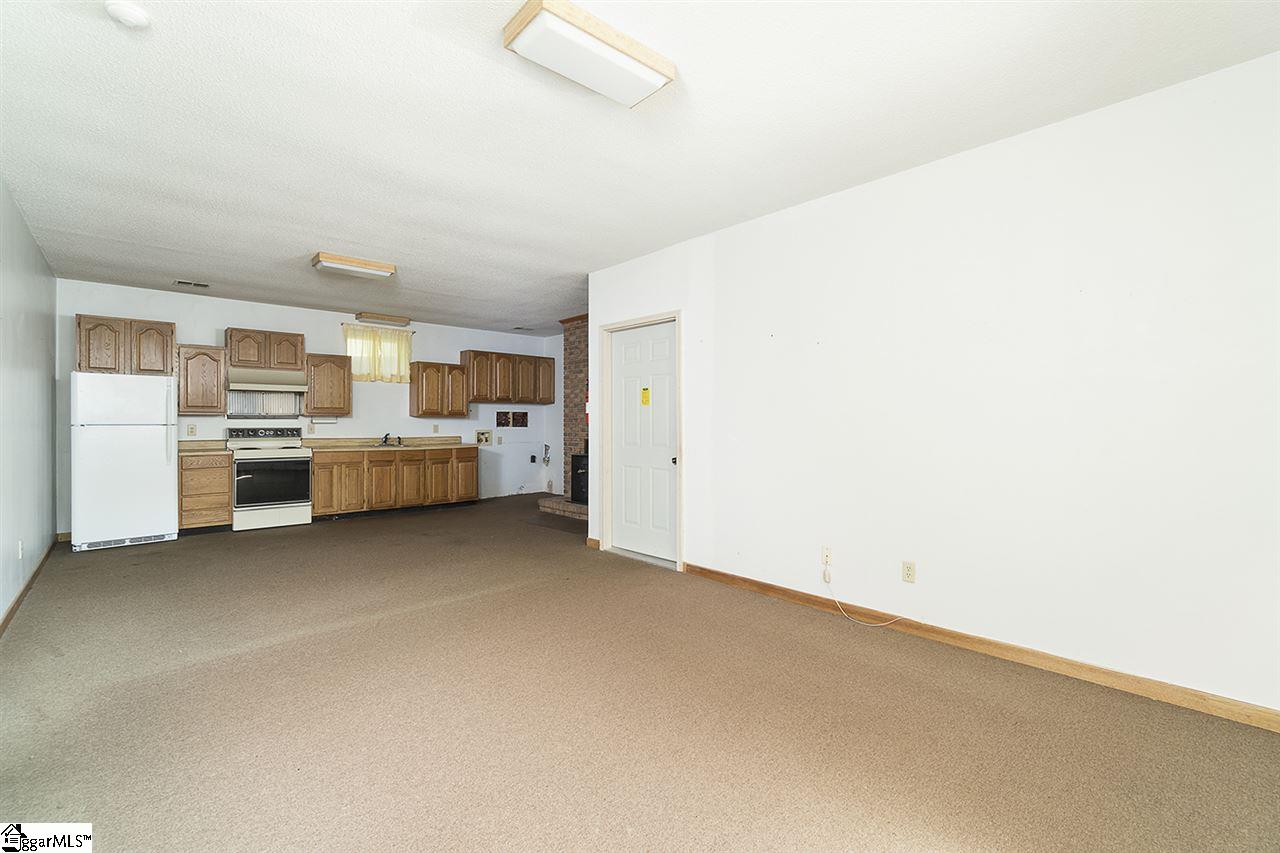 18 Sandringham Road Taylors, SC 29687 - Photo 25 of 36 Gallery Image 25