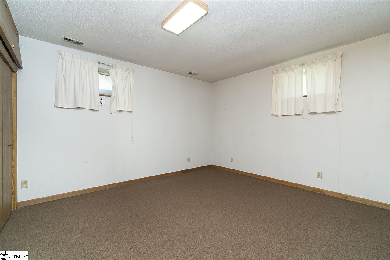 18 Sandringham Road Taylors, SC 29687 - Photo 28 of 36 Gallery Image 28