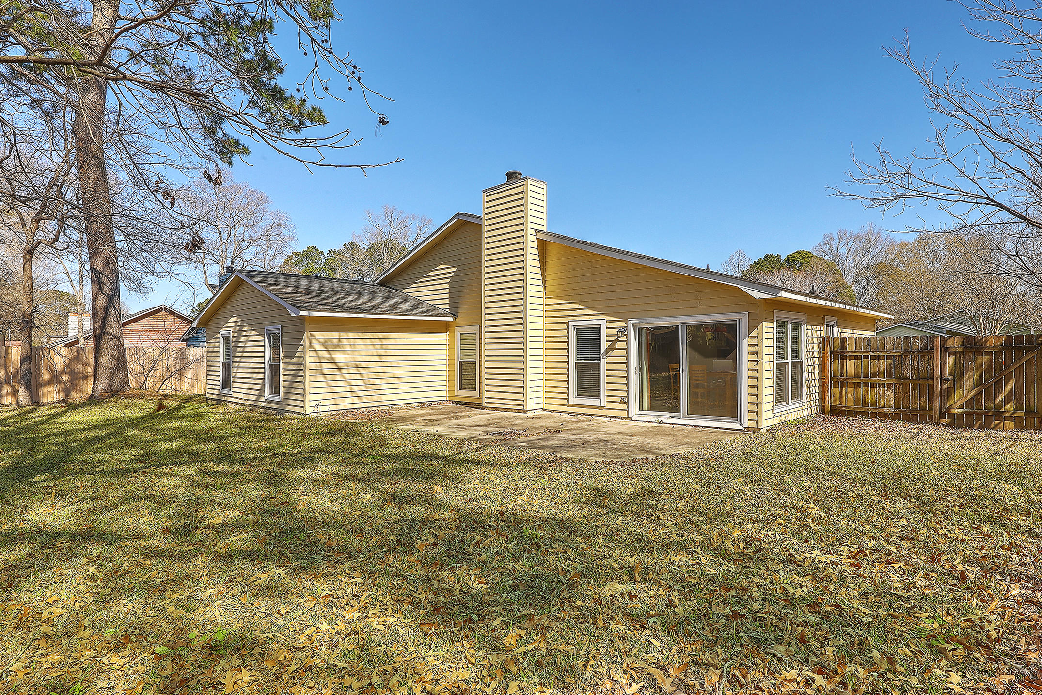 2705 Ashley Ferry Road Charleston, SC 29414 - Photo 16 of 25 1R3A6883_4_5_6_7_8_9