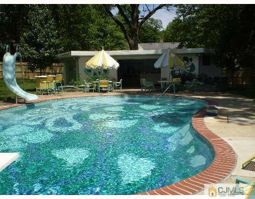 3 Dorset Road Colonia, NJ 07067 - Photo 3 of 5 Gallery Image 3