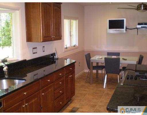 3 Dorset Road Colonia, NJ 07067 - Photo 4 of 5 Gallery Image 4