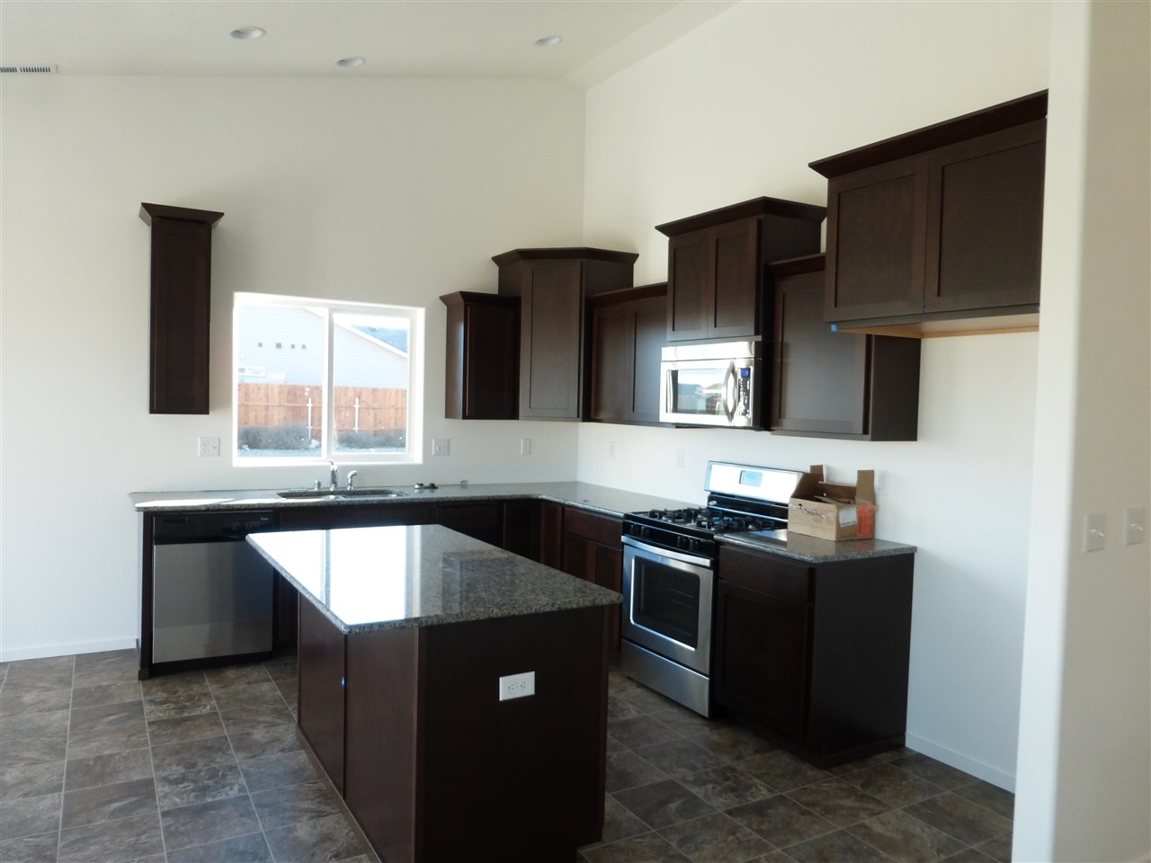 6615 Chumani Road Cheney, WA 99004 - Photo 2 of 6