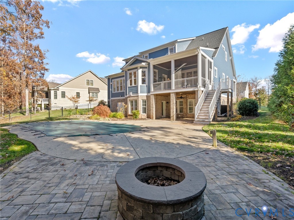 16125 Binley Road Midlothian, VA 23112 - Photo 48 of 50 a view of a house with a swimming pool