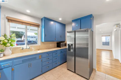 $725,000 | 1726 137th Avenue, San Leandro, CA 94578