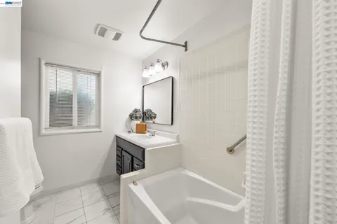 $725,000 | 1726 137th Avenue, San Leandro, CA 94578