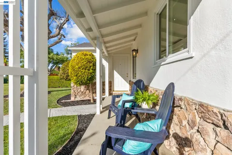 $725,000 | 1726 137th Avenue, San Leandro, CA 94578