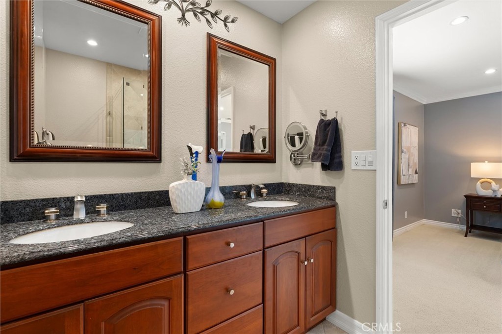 2904 Clubhouse Road Costa Mesa, CA 92626 - Photo 16 of 19