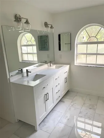 $2,400 | 4275 Castle Bridge, Unit 1324, Sarasota, FL 34238