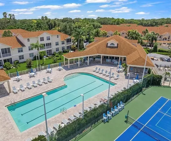 $2,400 | 4275 Castle Bridge, Unit 1324, Sarasota, FL 34238