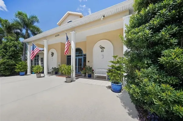 $2,400 | 4275 Castle Bridge, Unit 1324, Sarasota, FL 34238