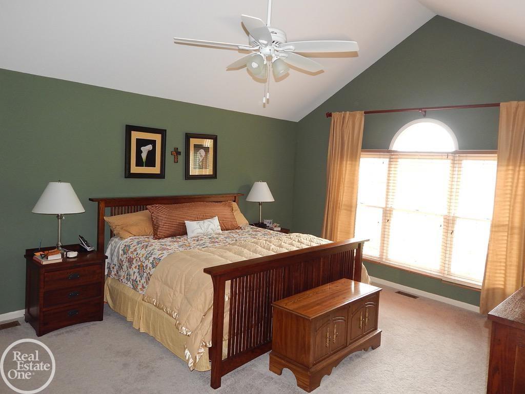1695 Devonwood Drive Rochester Hills, MI 48306 - Photo 31 of 37
