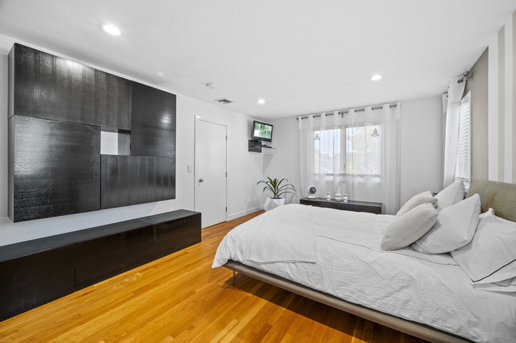 26 Sherwood Road Swampscott, MA 01907 - Photo 17 of 38 Gallery Image 17