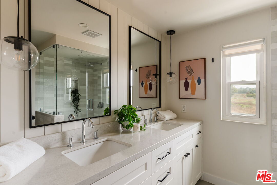 13210 Fiji Way, Unit M Marina del Rey, CA 90292 - Photo 12 of 23