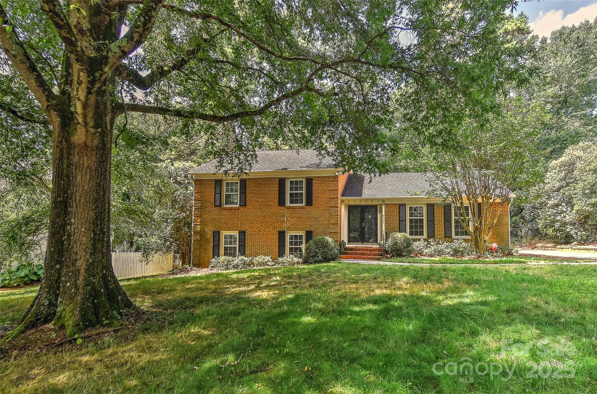 6117 Yellowood Road Charlotte, NC 28210 - Photo 1 of 25 Gallery Image 1