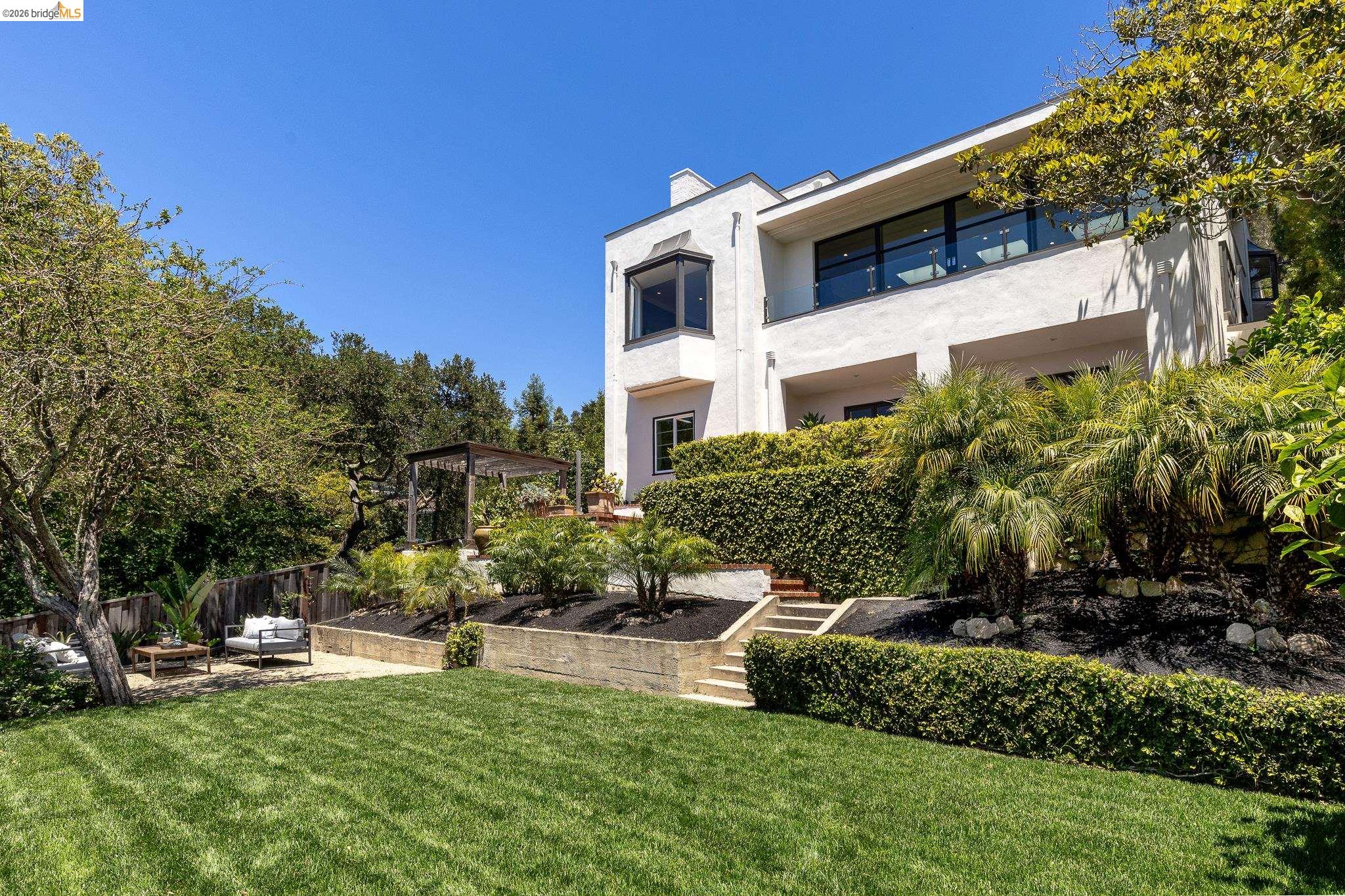 110 Somerset Road Piedmont, CA 94611 - Photo 56 of 82