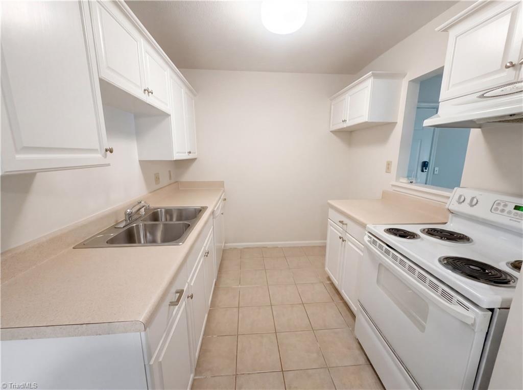 5655 Hornaday Road, Unit F Greensboro, NC 27409 - Photo 2 of 17