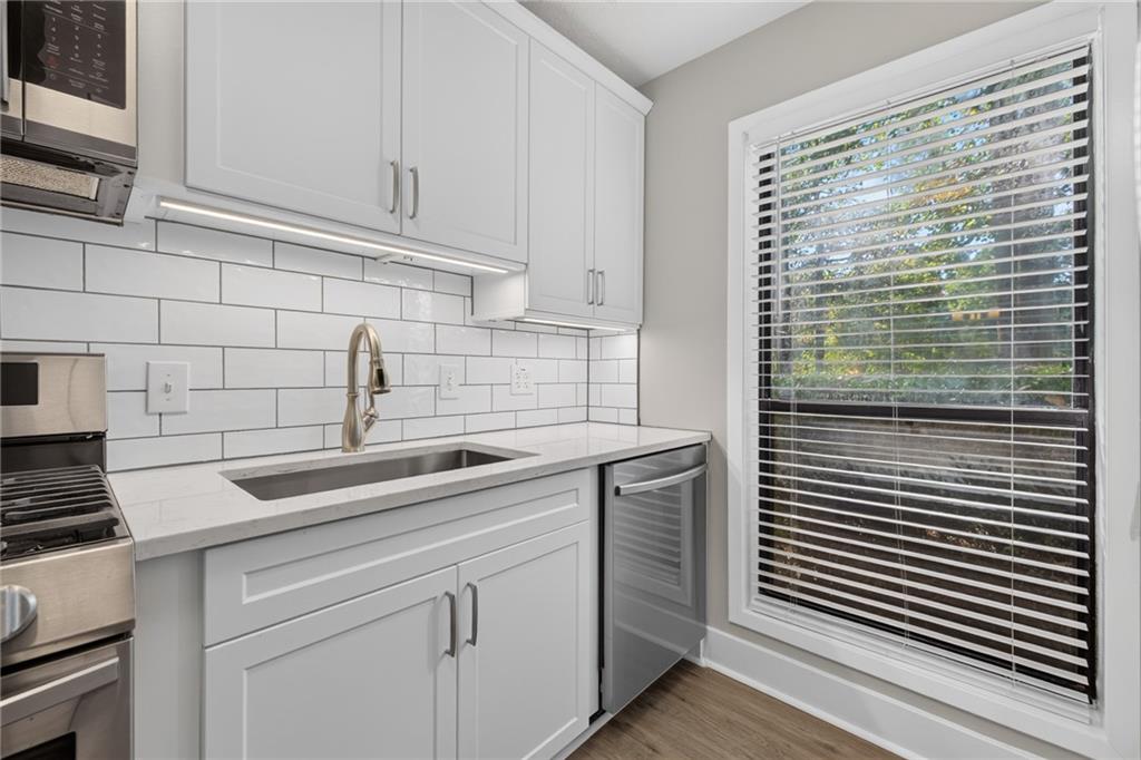 206 Wynnes Ridge Circle Southeast Marietta, GA 30067 - Photo 14 of 40 Gallery Image 14