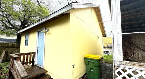 $500 | 1207 South Magnolia Street, Unit B, Hearne, TX 77859