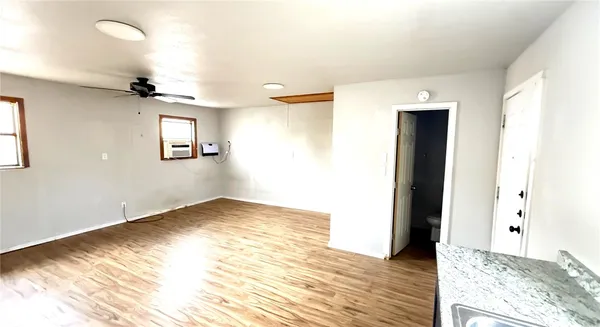 $500 | 1207 South Magnolia Street, Unit B, Hearne, TX 77859