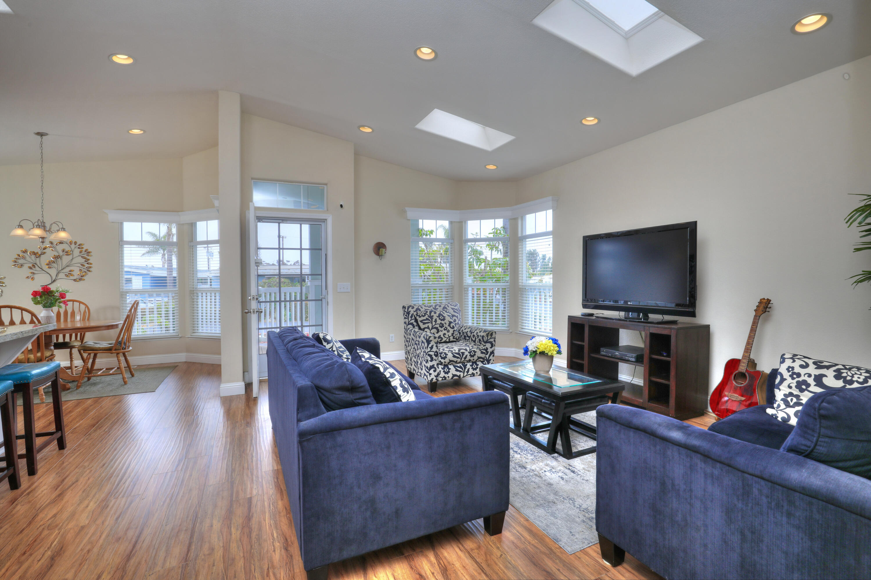 30 Winchester Canyon Road, Unit 3 Goleta, CA 93117 - Photo 4 of 19 30 Winchester Living Room 1