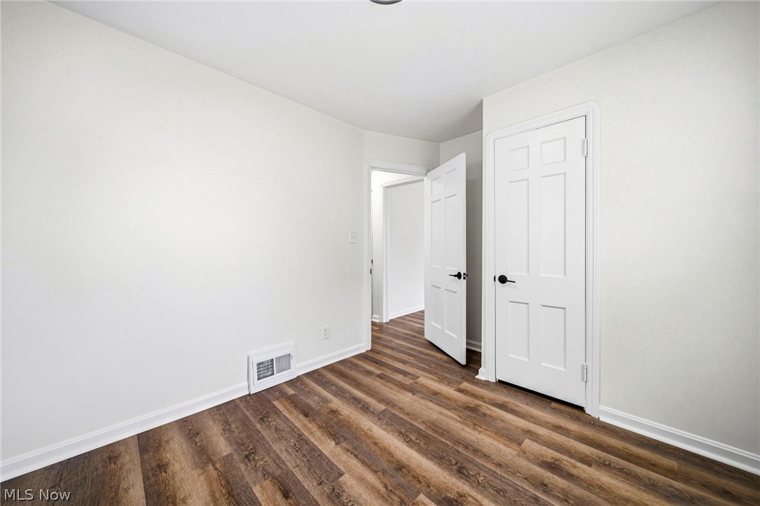 3579 Lloyd Road Cleveland, OH 44111 - Photo 18 of 37
