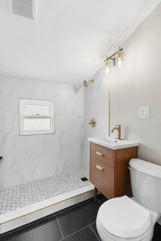 $1,099,000 | 6129 North Ravenswood Avenue, Chicago, IL 60660