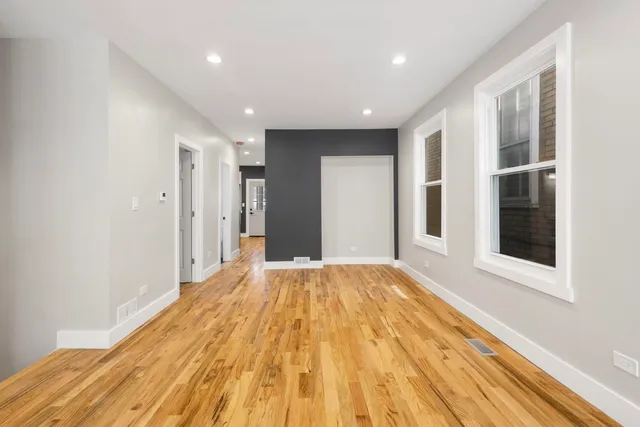 $1,099,000 | 6129 North Ravenswood Avenue, Chicago, IL 60660