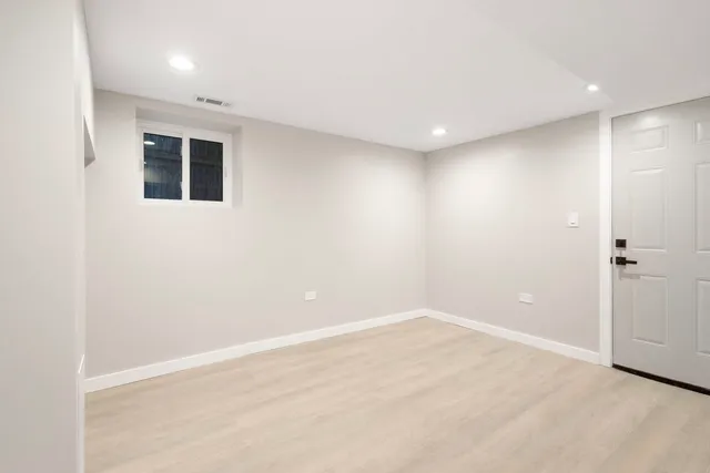 $1,099,000 | 6129 North Ravenswood Avenue, Chicago, IL 60660