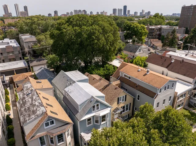 $1,099,000 | 6129 North Ravenswood Avenue, Chicago, IL 60660