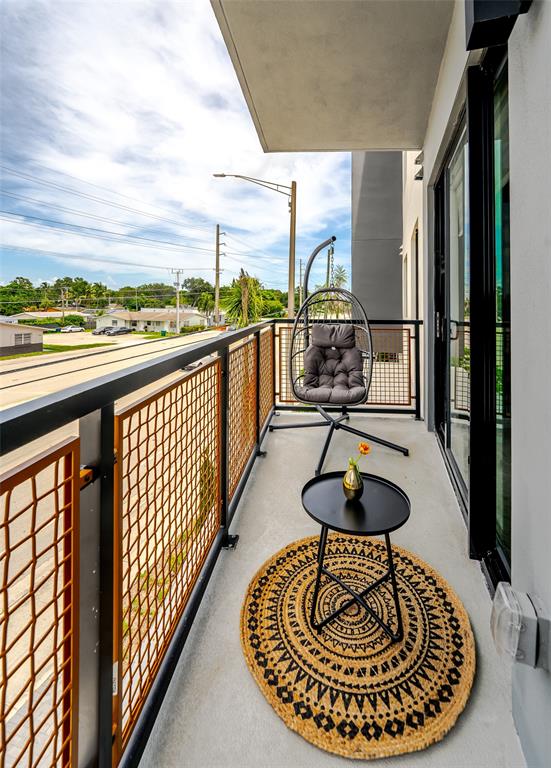 2750 Griffin Road, Unit 309 Fort Lauderdale, FL 33312 - Photo 45 of 47 a living room with furniture and a large window