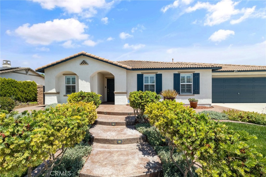14392 Smith River Road Eastvale, CA 92880 - Photo 2 of 50 Original Photo