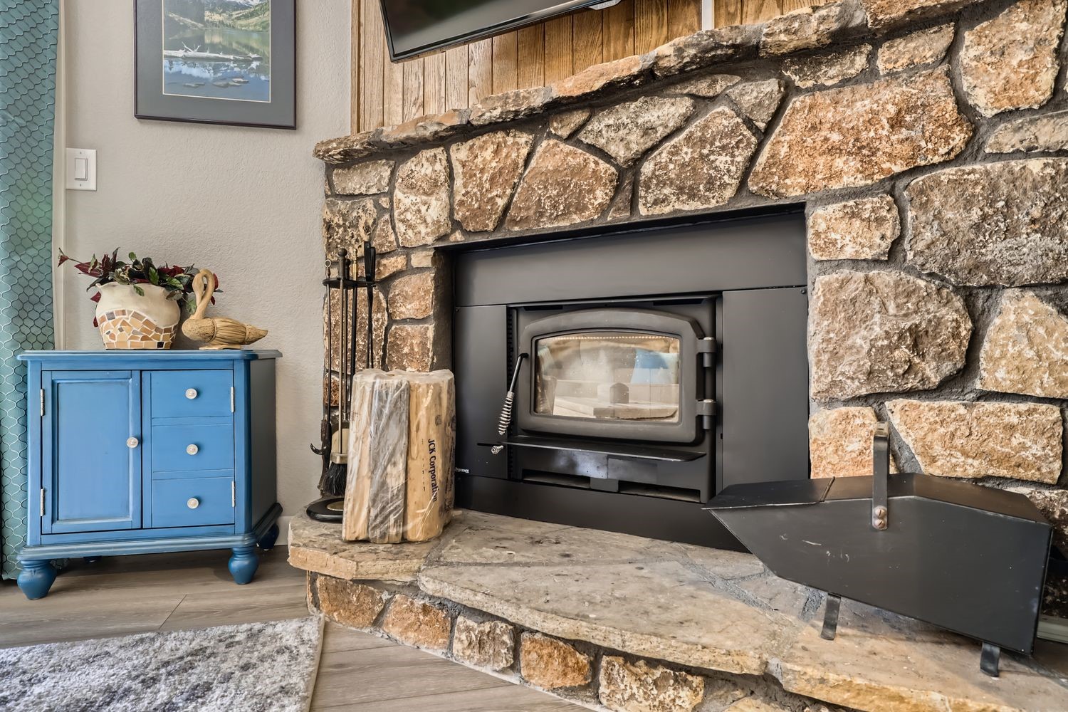 89410 Ryan Gulch Road, Unit 207 Silverthorne, CO 80498 - Photo 10 of 28