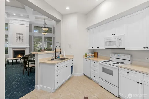 $780,000 | 2220 132nd Avenue Southeast, Unit A214, Bellevue, WA 98005