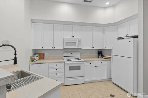 $780,000 | 2220 132nd Avenue Southeast, Unit A214, Bellevue, WA 98005