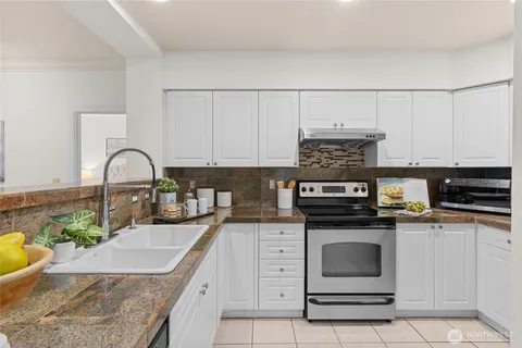 $780,000 | 2220 132nd Avenue Southeast, Unit A214, Bellevue, WA 98005