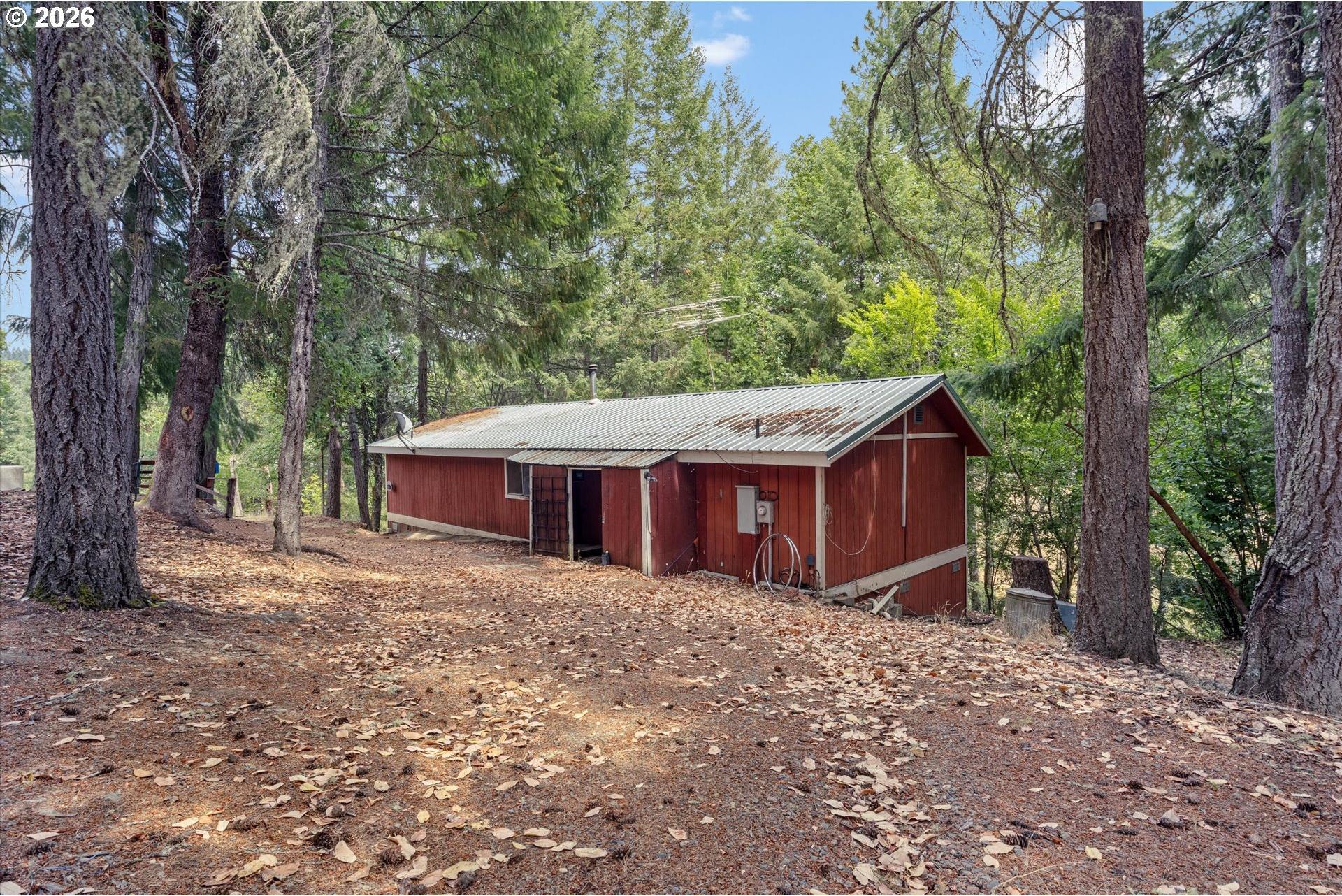 5586 Upper Cow Creek Road Azalea, OR 97410 - Photo 20 of 40 Gallery Image 20