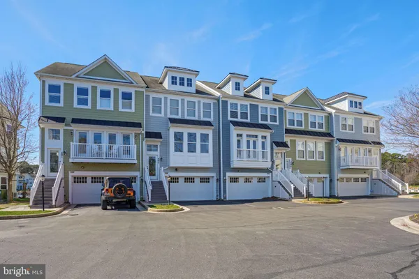 $645,000 | 10900 Holystone Lane, Unit 402, Berlin, MD 21811