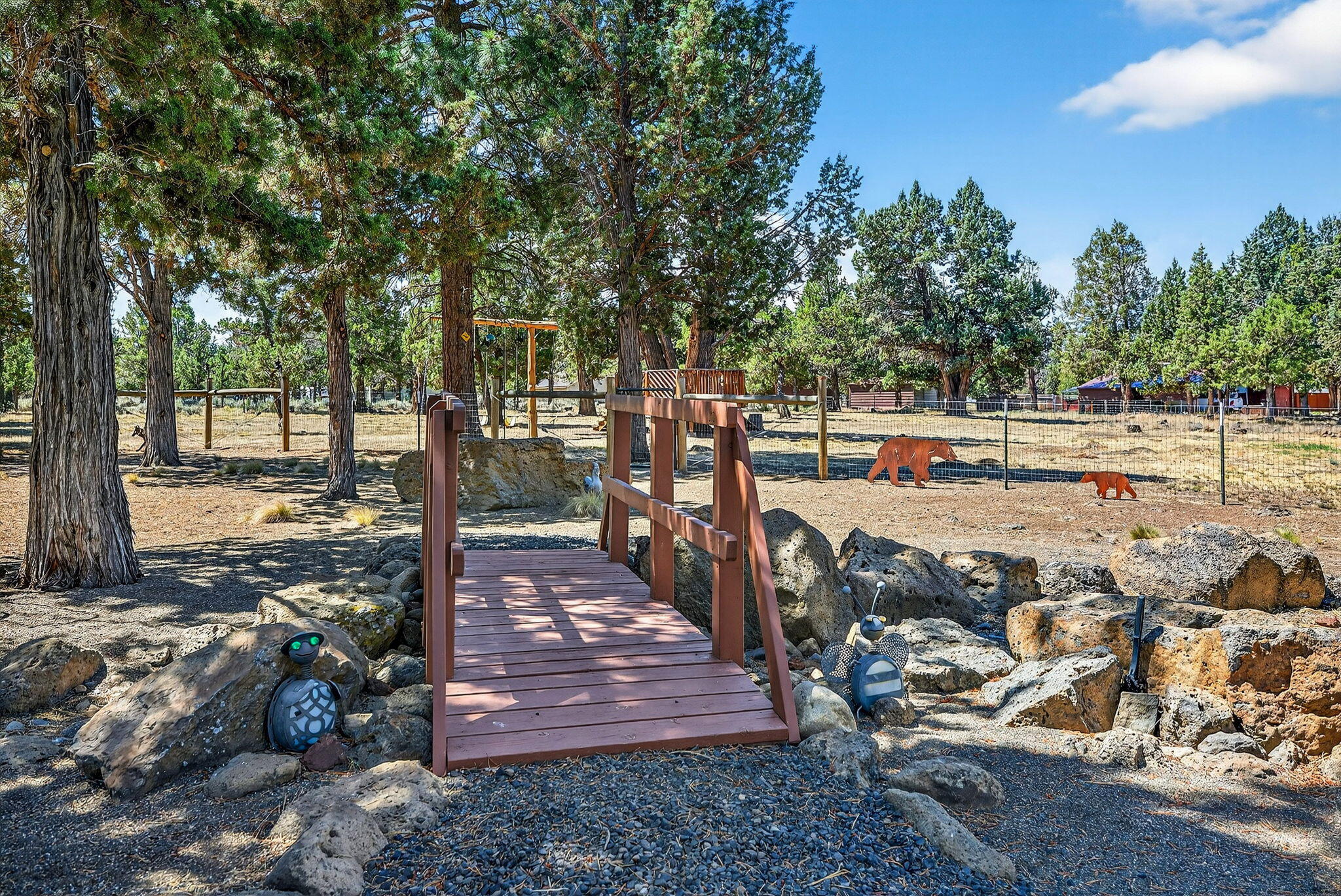17415 Kent Road Sisters, OR 97759 - Photo 34 of 43