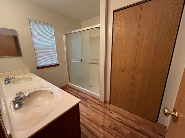 $2,500 | 2936 Deerpath Lane, Carpentersville, IL 60110